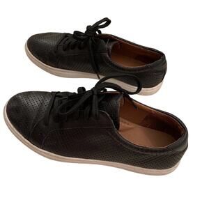 NEW Women's Leather perforated black Caslon sneakers 9.5
